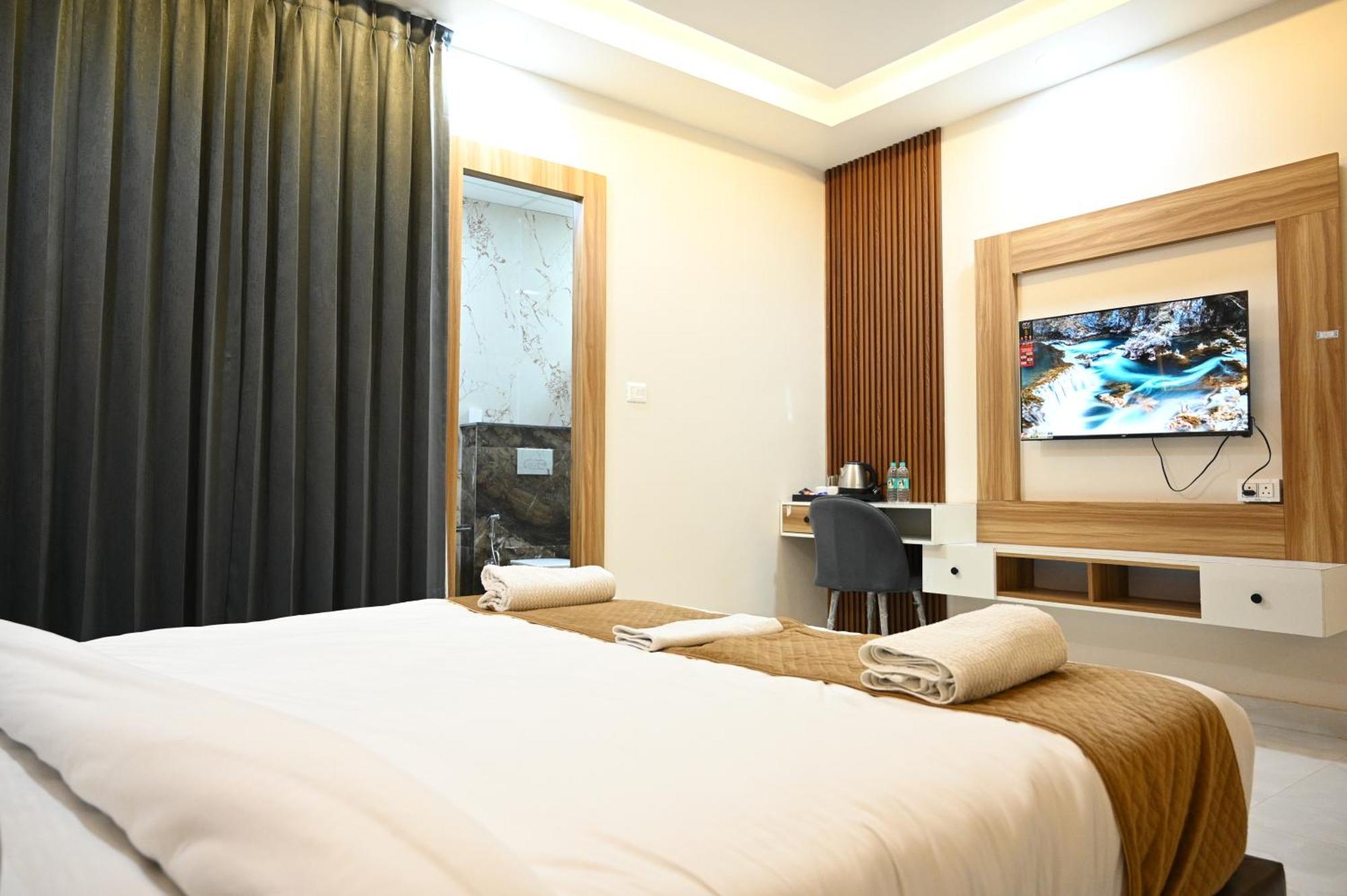 The Janki Hotel Ayodhya Dış mekan fotoğraf